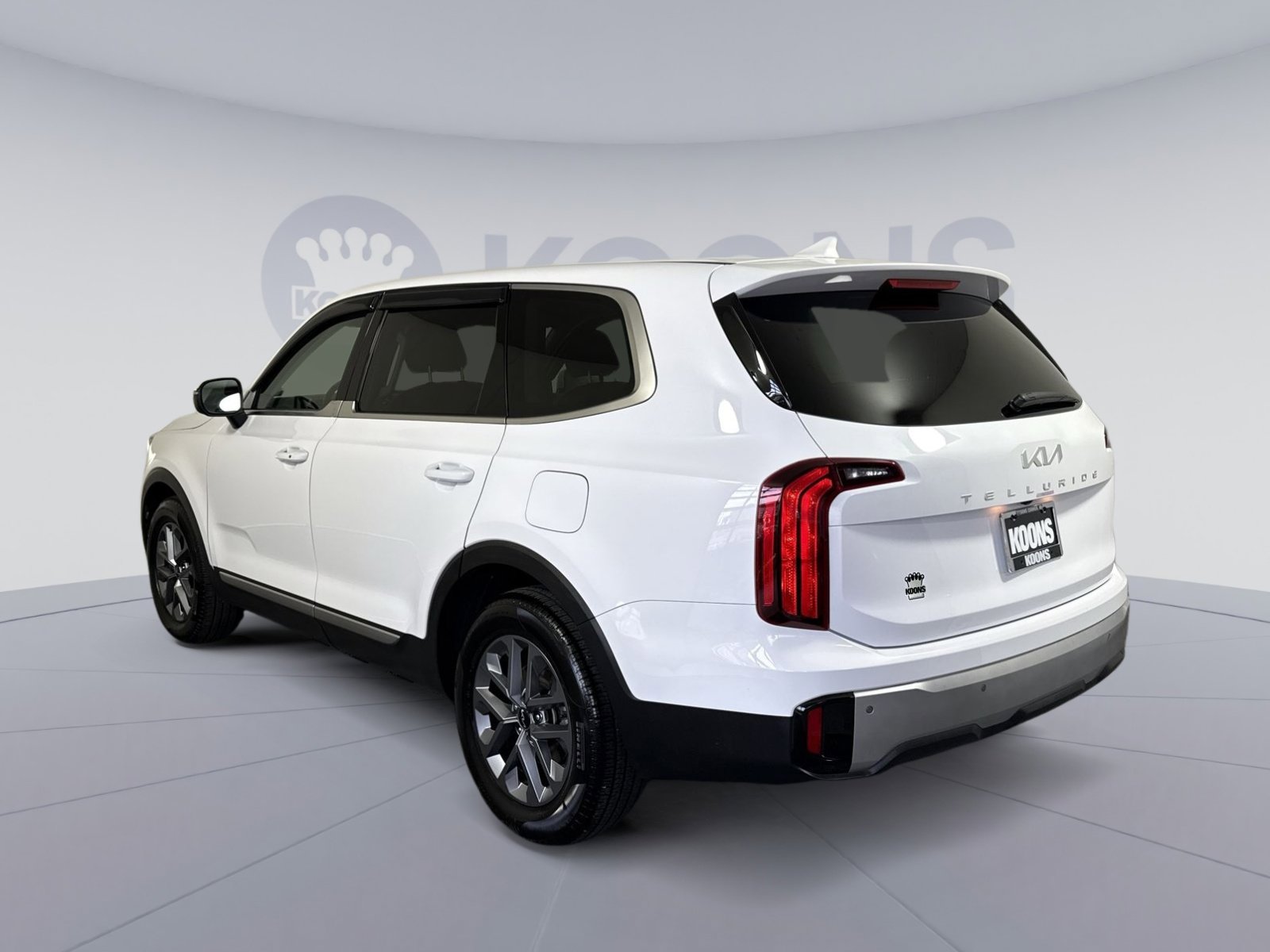 Used 2024 Kia Telluride LX image 4