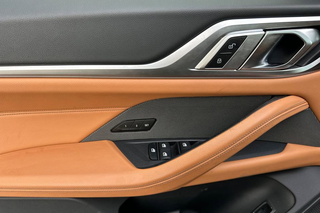 Used 2023 BMW i4 eDrive35 w/ Premium Package image 10