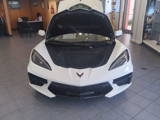 Used 2025 Chevrolet Corvette Stingray Premium Cpe w/ 3LT RWD image 10