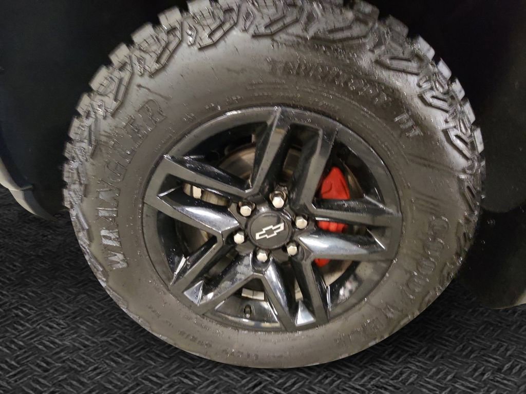 Certified 2021 Chevrolet Silverado 1500 LT Trail Boss w/ Convenience Package II image 11