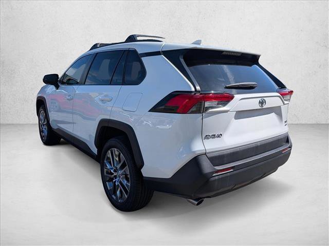 Used 2019 Toyota RAV4 XLE Premium w/ Cold Weather Package image 8