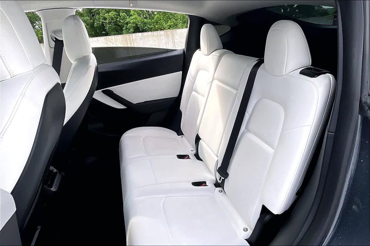 Used 2022 Tesla Model Y Performance AWD/4WD image 17