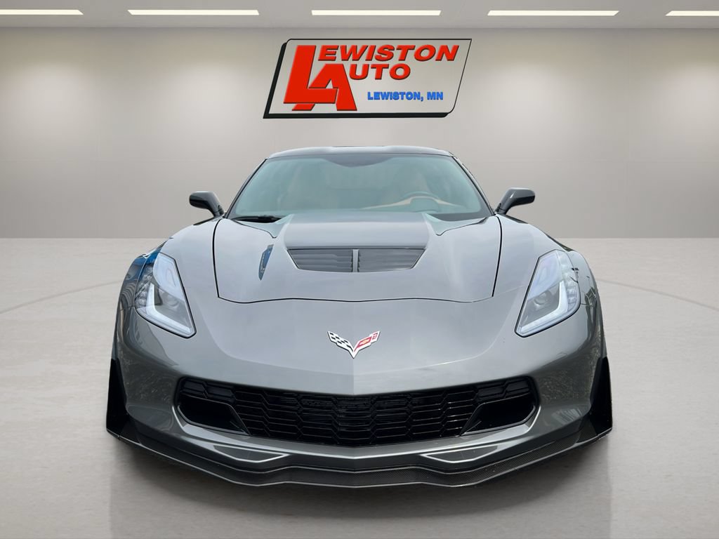 Used 2015 Chevrolet Corvette Z06 w/ 3LZ Preferred Equipment Group RWD image 9