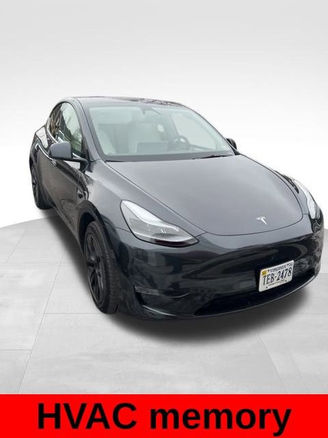 Used 2025 Tesla Model Y Long Range image 12
