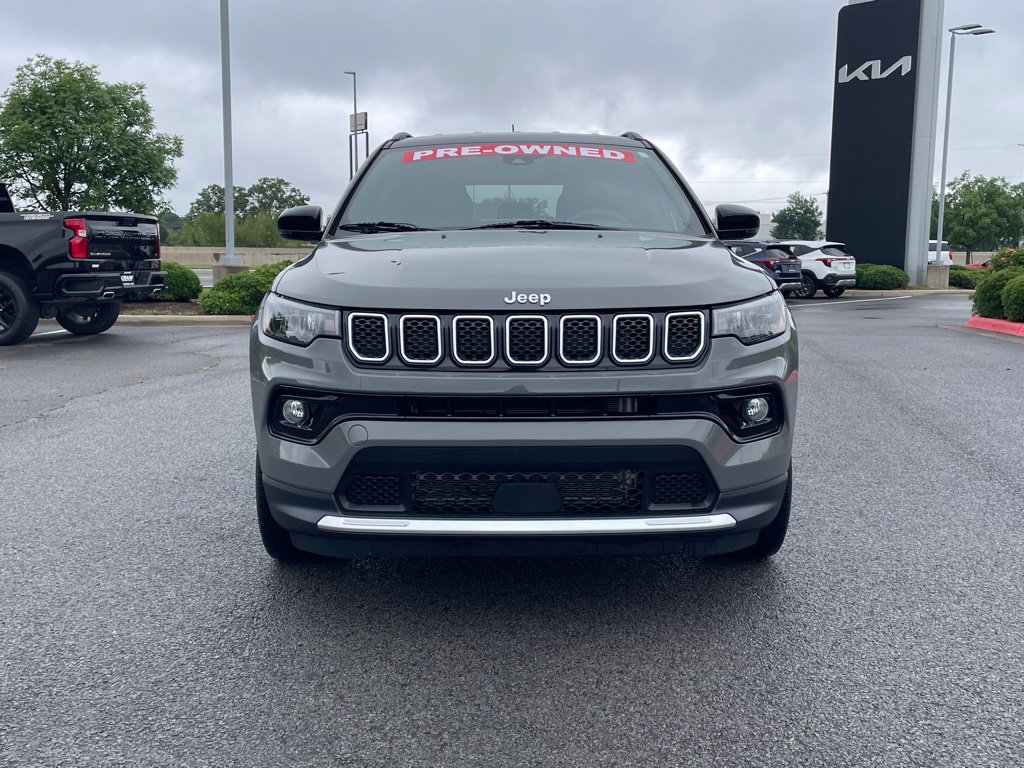 Used 2024 Jeep Compass Limited AWD/4WD image 2