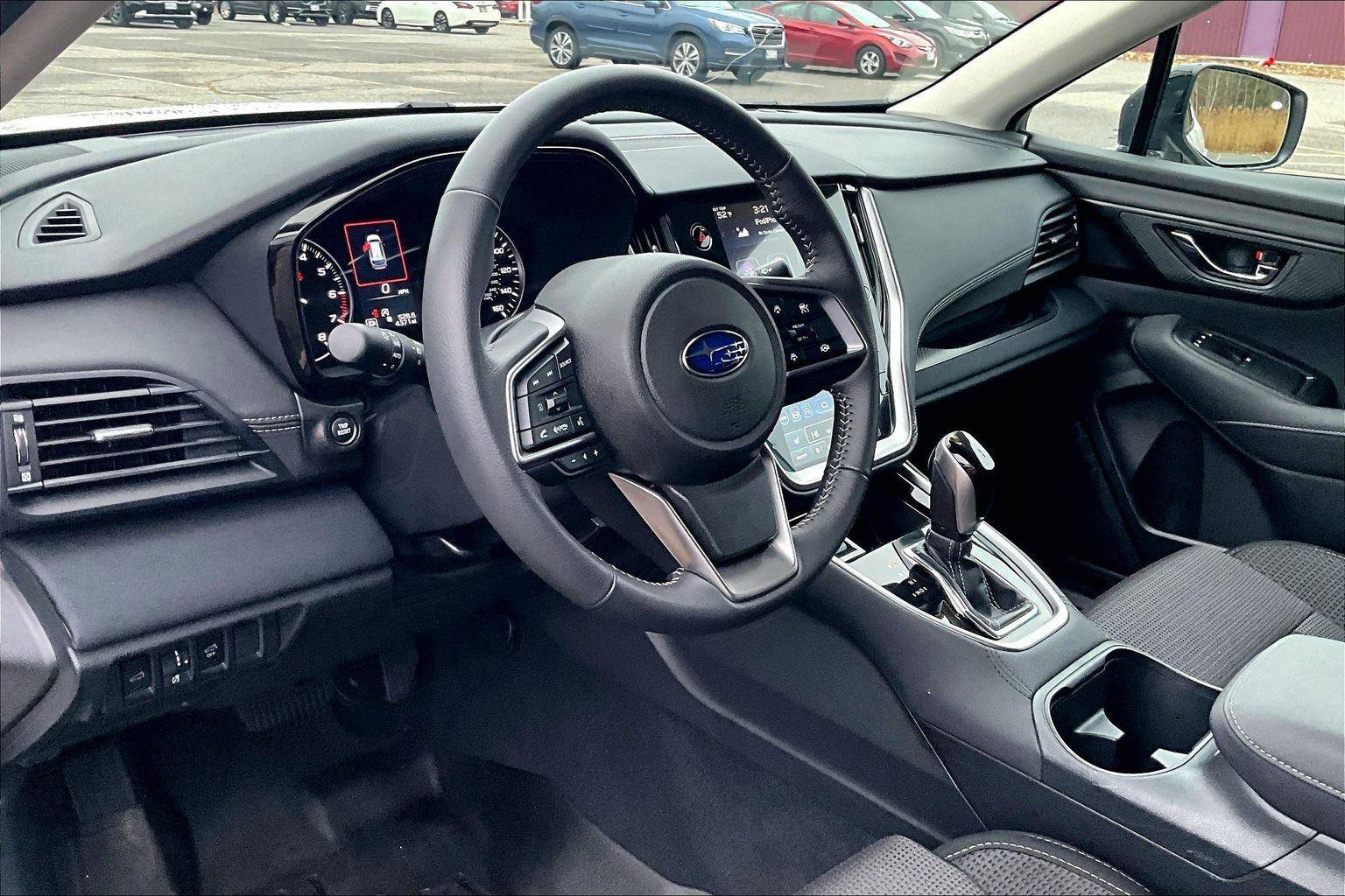 Used 2025 Subaru Outback Premium image 14