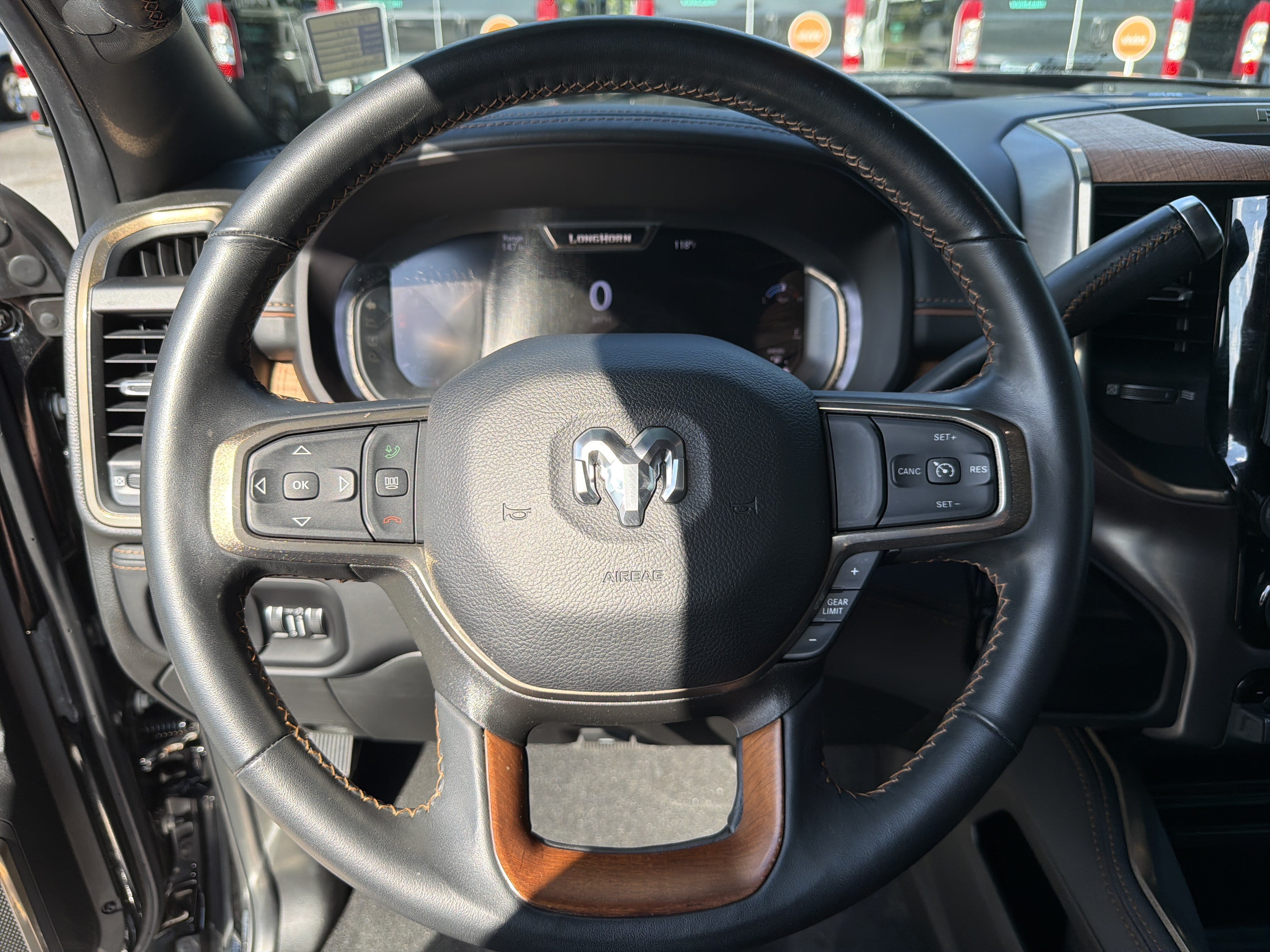 Used 2023 RAM 2500 Limited AWD/4WD image 28