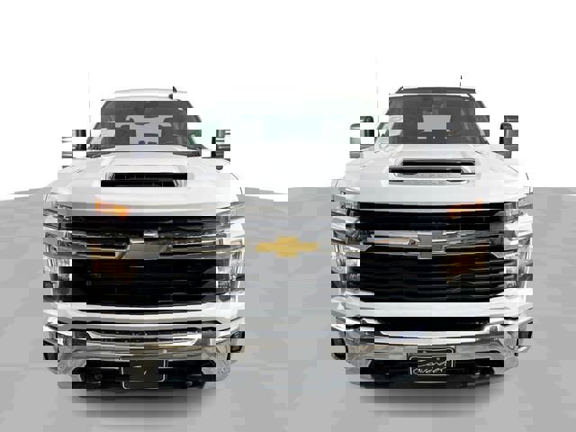 Used 2025 Chevrolet Silverado 2500 LT w/ Convenience Package image 3