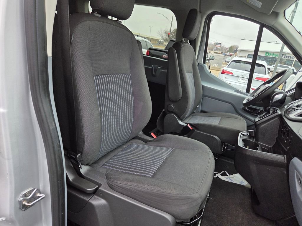 Used 2019 Ford Transit 350 XLT image 27