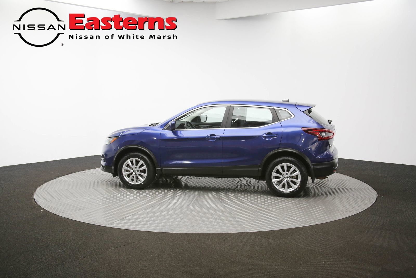 Used 2022 Nissan Rogue Sport S image 99