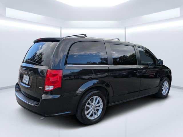 Used 2020 Dodge Grand Caravan SXT image 3