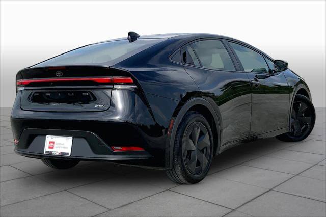 Certified 2025 Toyota Prius LE FWD image 13