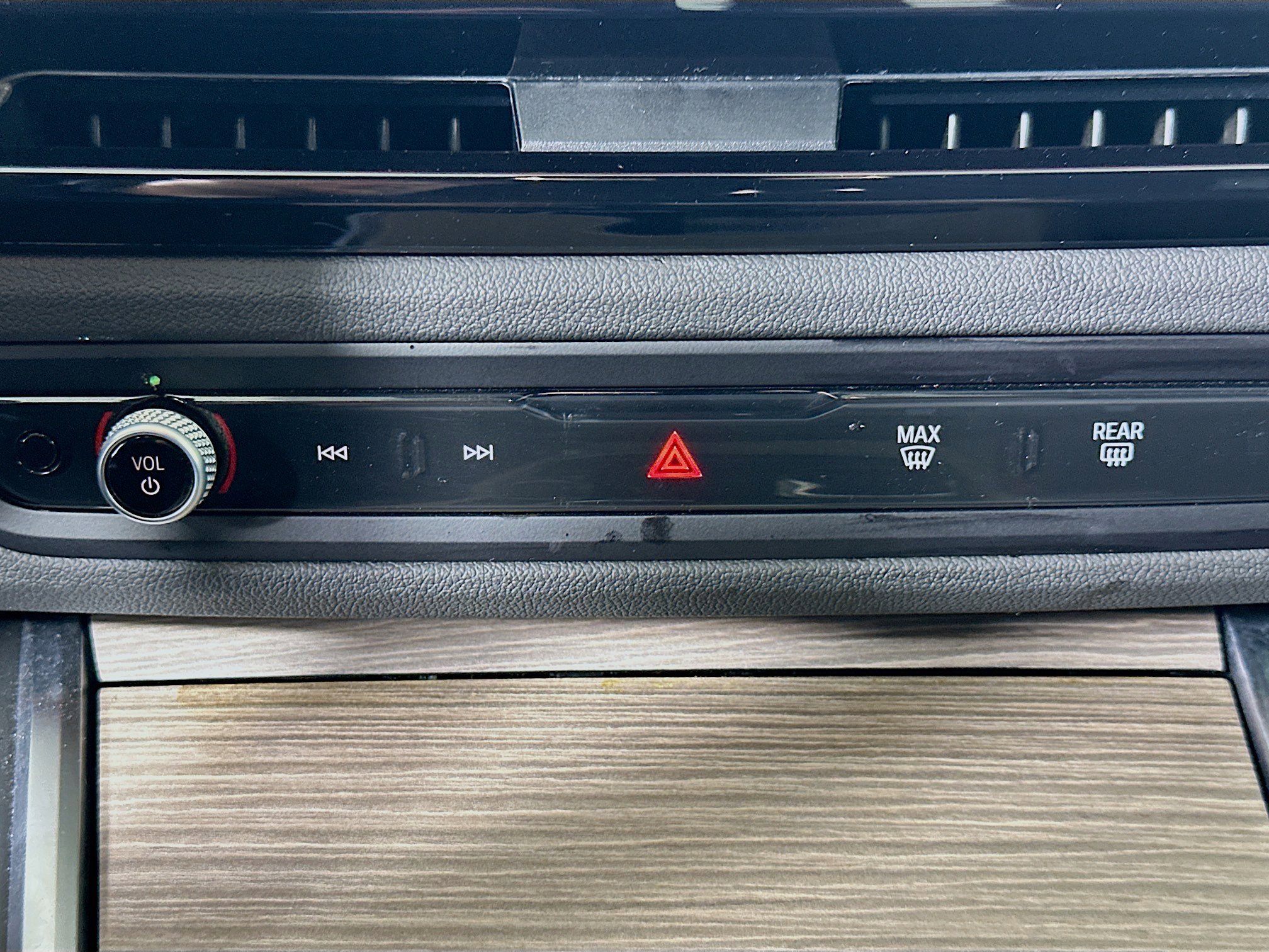 Used 2025 BMW 330i Sedan image 24