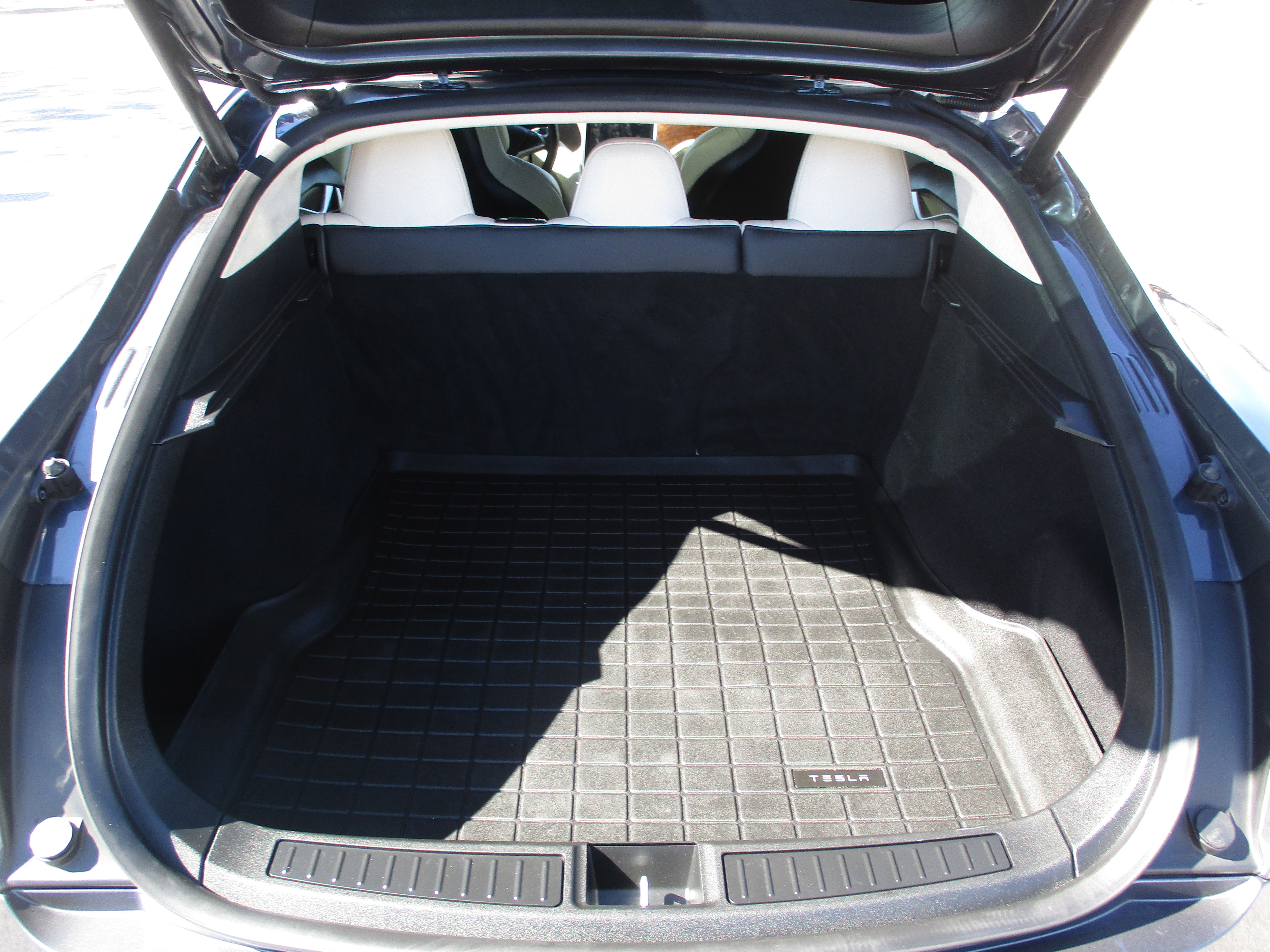 Used 2018 Tesla Model S 100D image 11