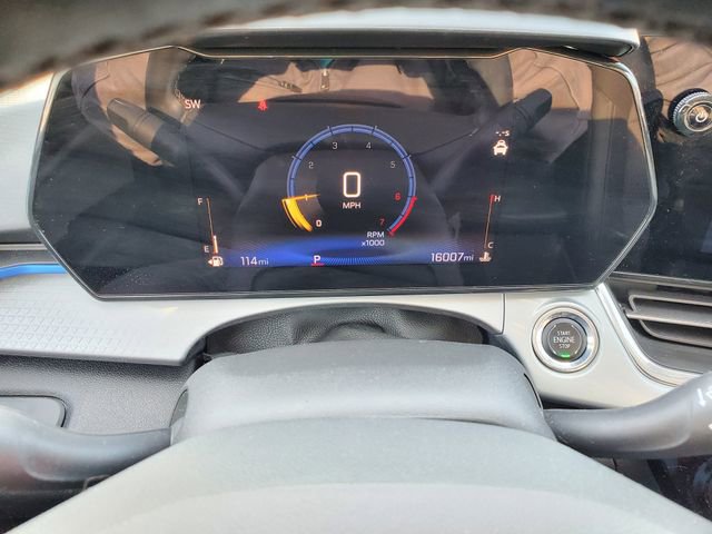 Certified 2024 Chevrolet Trax LT w/ Driver Confidence Package image 25