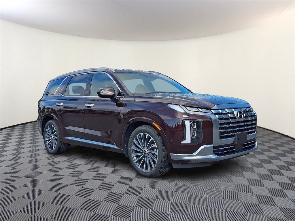 Used 2023 Hyundai Palisade Calligraphy image 1