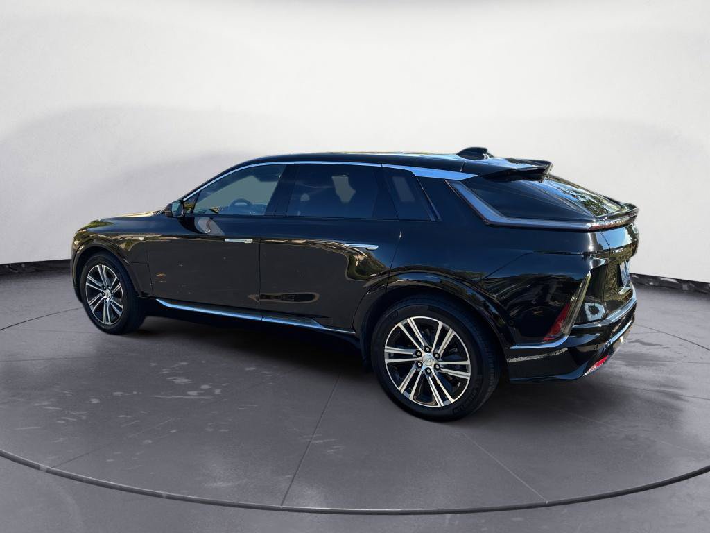 Used 2024 Cadillac Lyriq Luxury RWD image 5