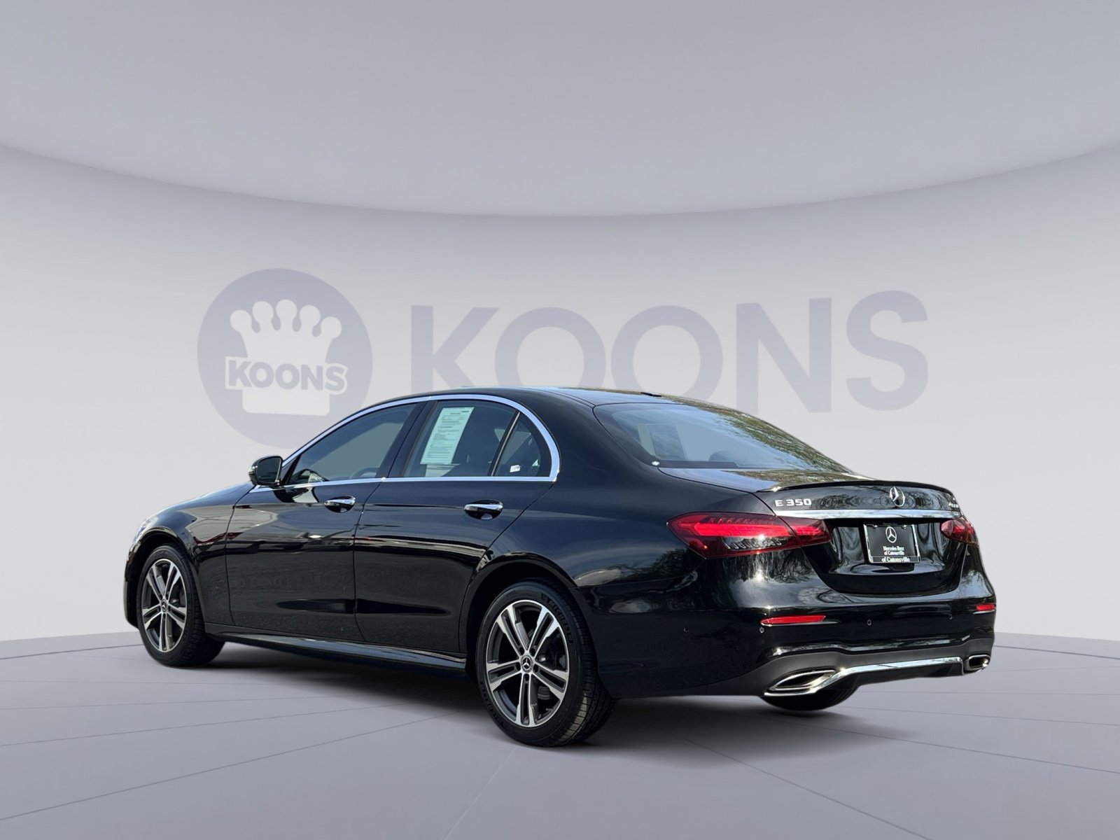 Certified 2021 Mercedes-Benz E 350 4MATIC Sedan w/ Premium Package image 4