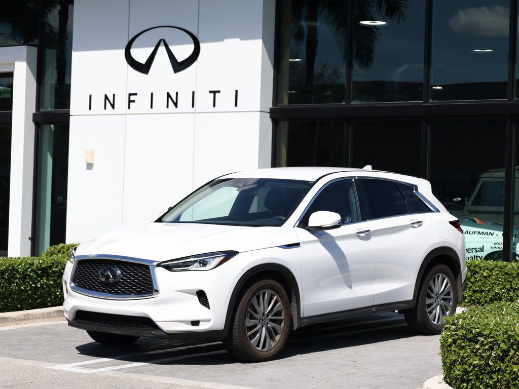 Certified 2025 INFINITI QX50 Pure AWD/4WD image 1