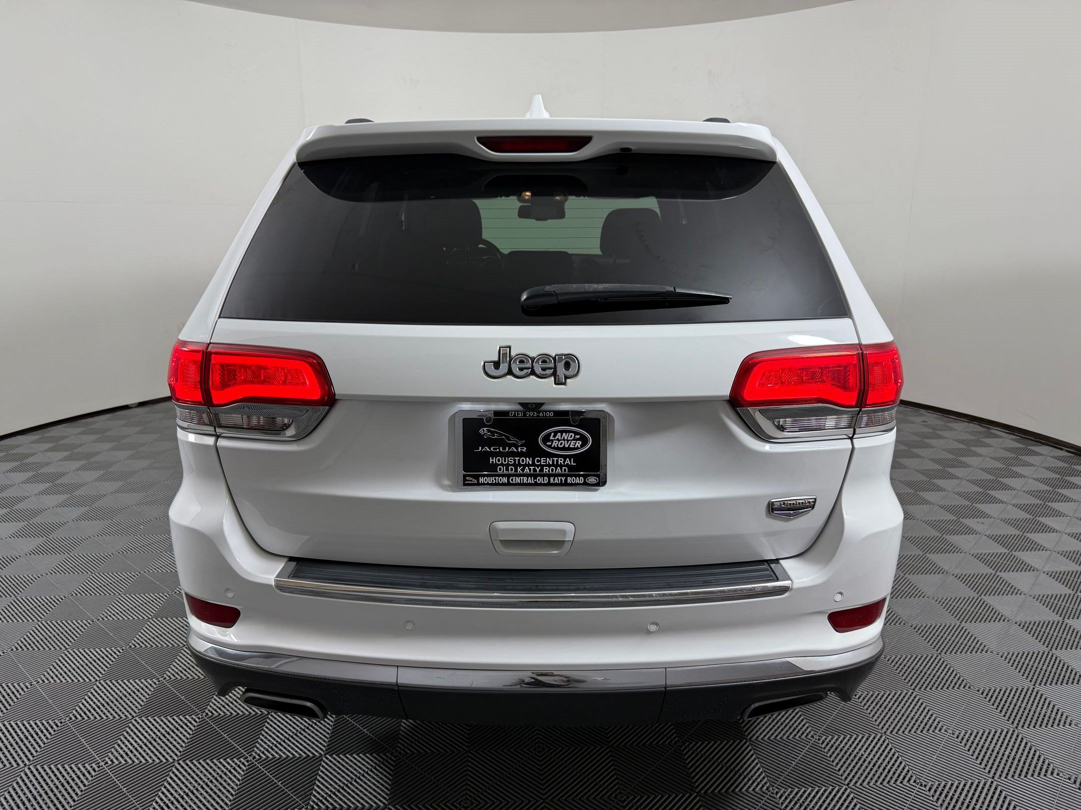 Used 2014 Jeep Grand Cherokee Summit RWD image 9