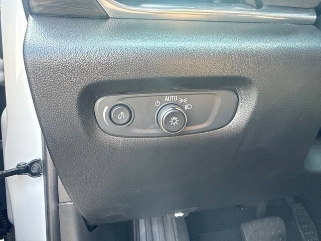 Used 2023 Chevrolet Traverse High Country w/ LPO, Floor Liner Package FWD image 26