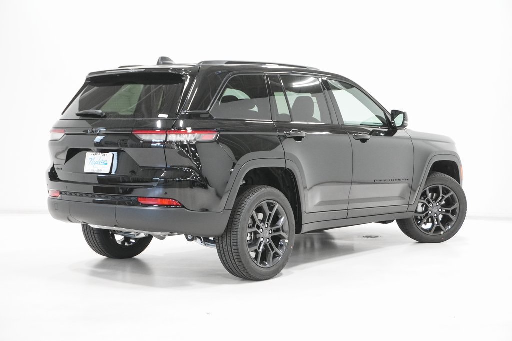 Used 2025 Jeep Grand Cherokee Limited AWD/4WD image 7