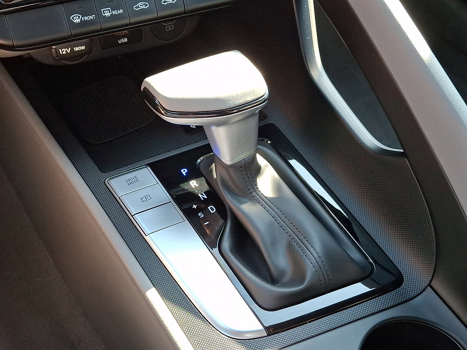 Certified 2025 Hyundai Elantra Sport FWD image 14