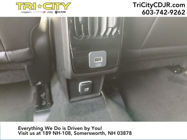 New 2025 Jeep Compass Limited w/ Sun & Sound Group image 25