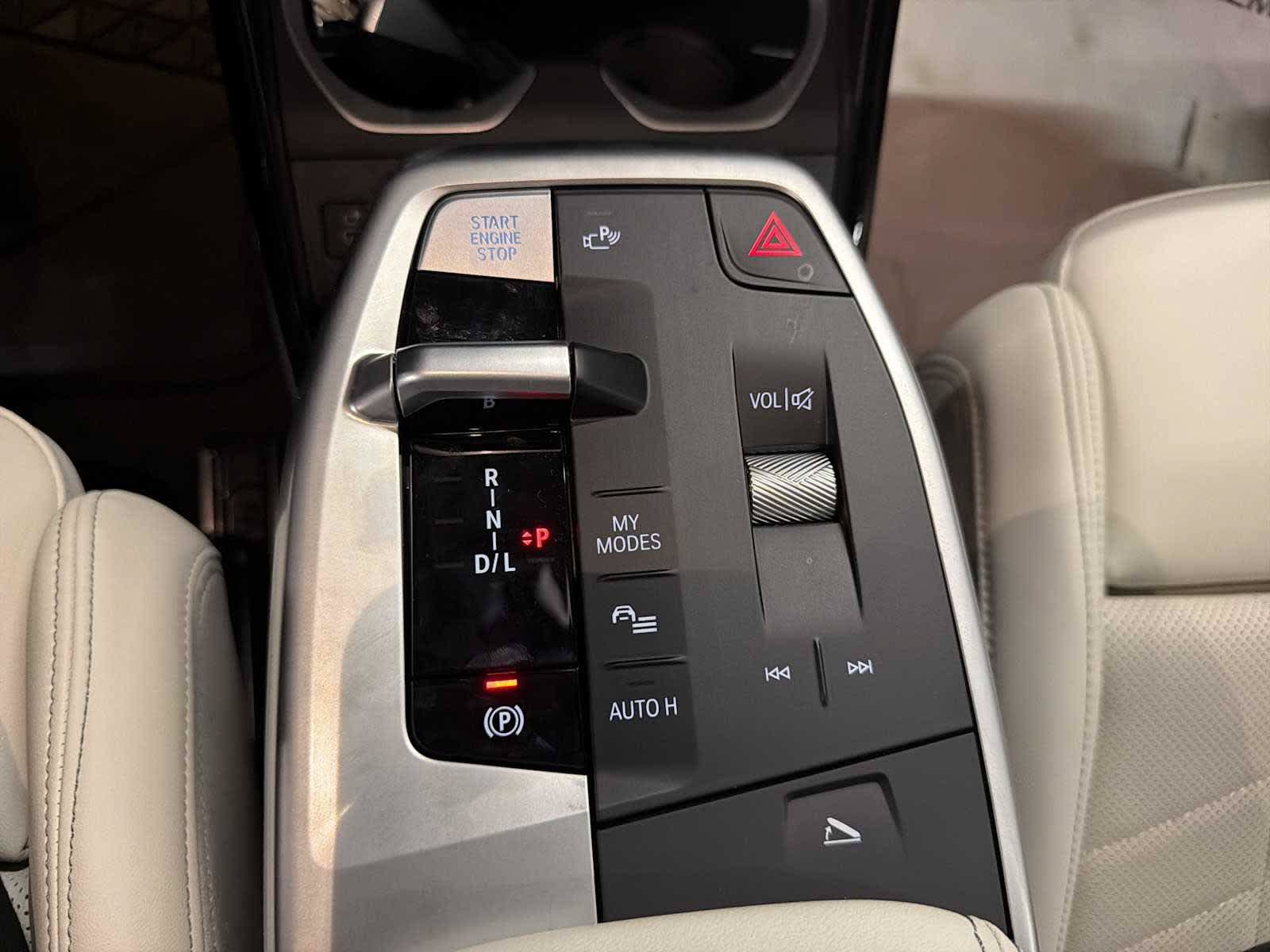 New 2026 BMW X1 xDrive28i w/ Technology Package AWD/4WD image 14