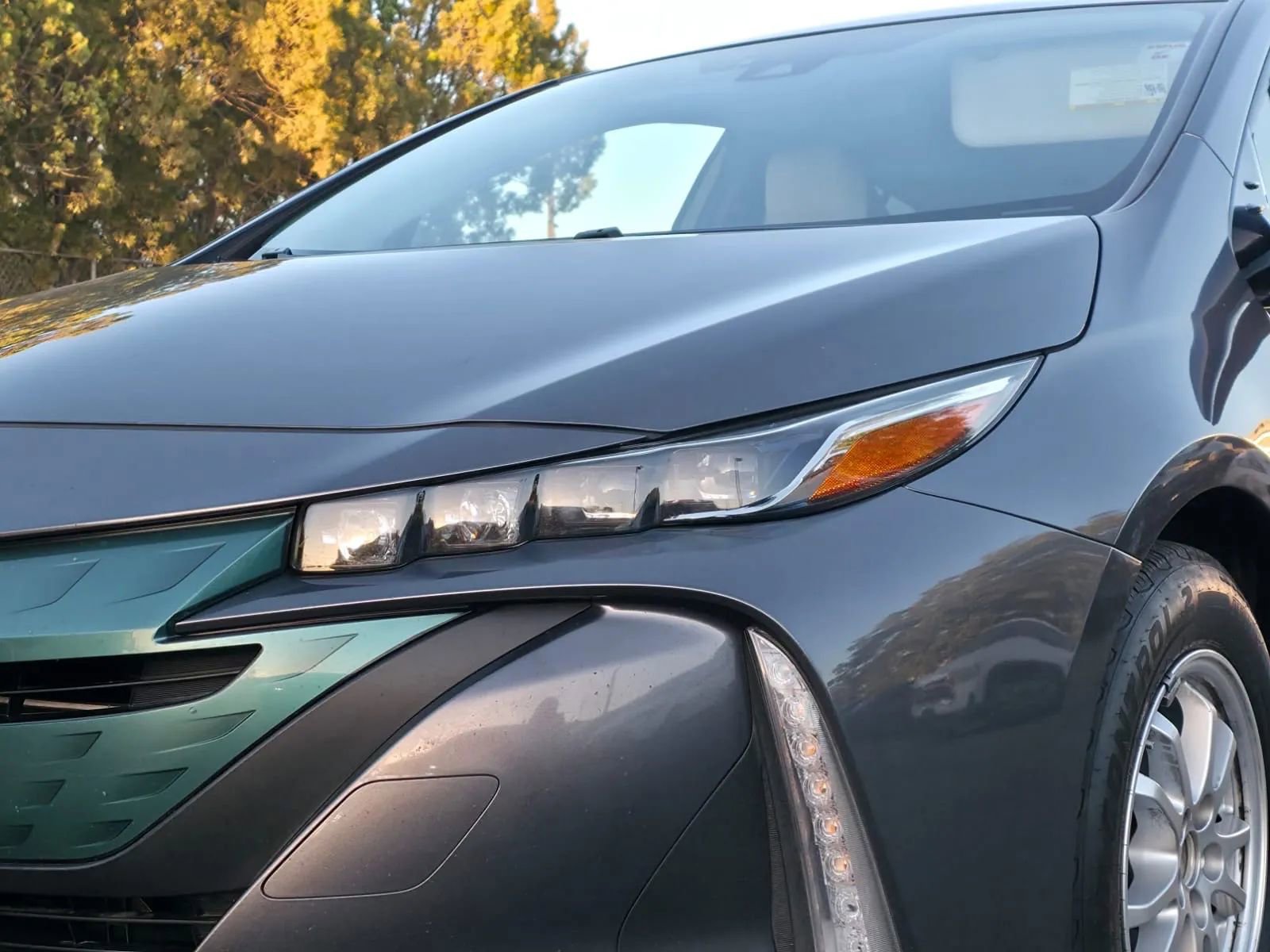 Used 2018 Toyota Prius Prime Premium image 11