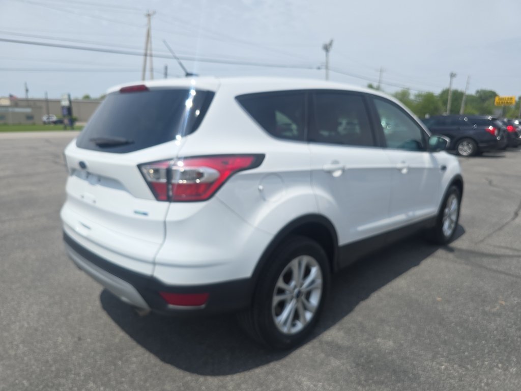 Used 2017 Ford Escape SE AWD/4WD image 6