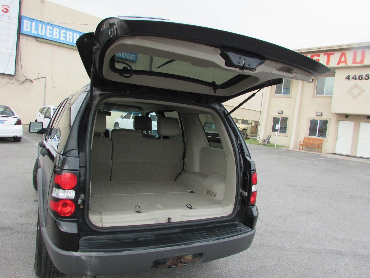 Used 2006 Ford Explorer XLT AWD/4WD image 28