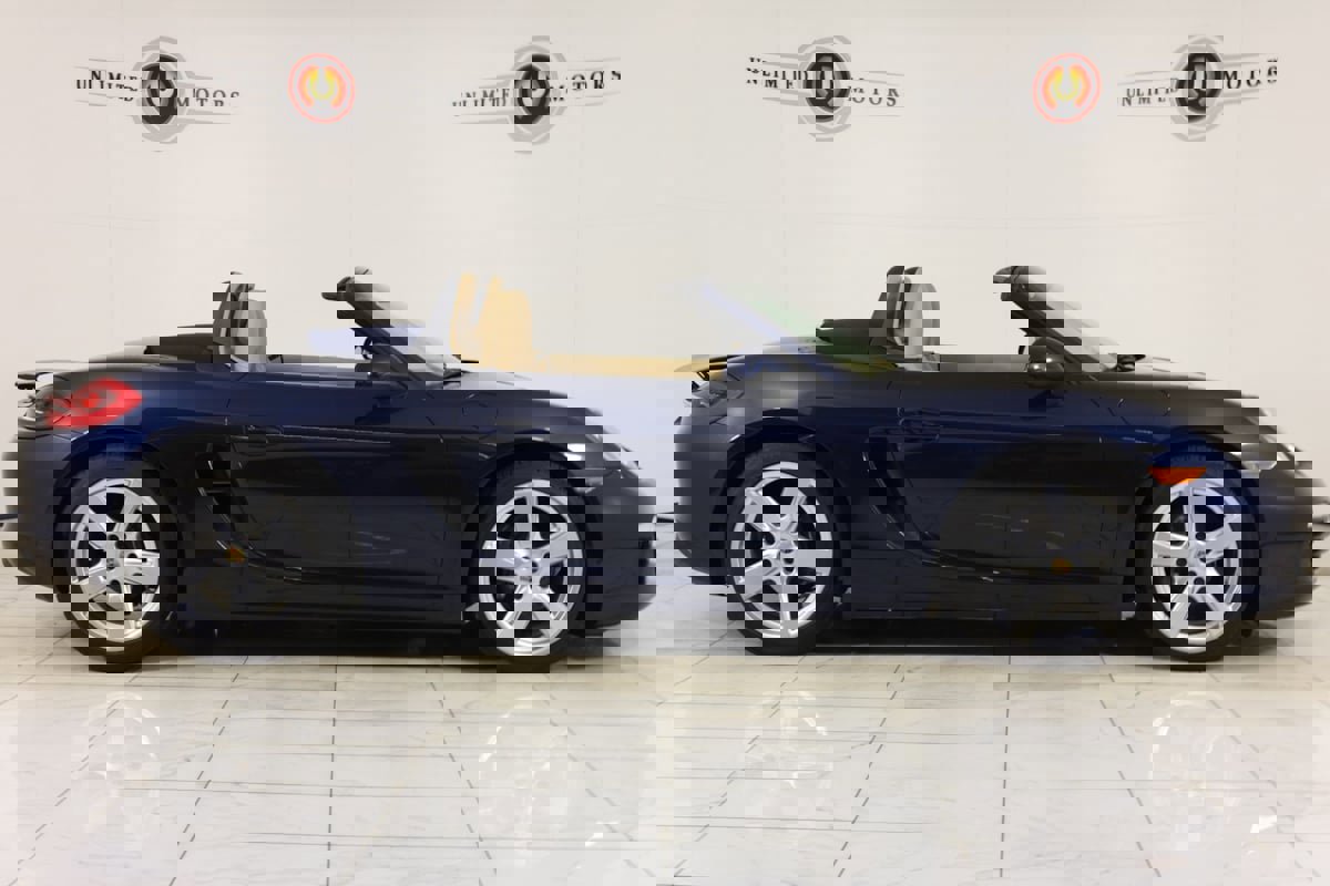 Used 2016 Porsche Boxster RWD image 2