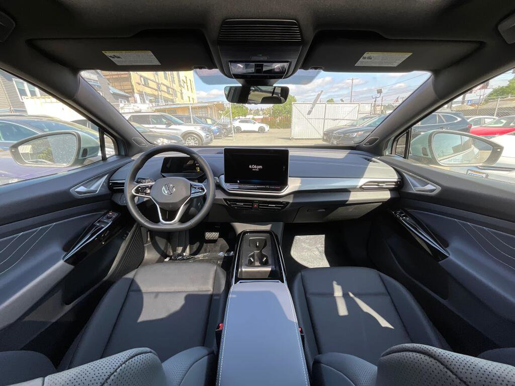 New 2026 Volkswagen ID.4 Pro S Plus AWD/4WD image 16