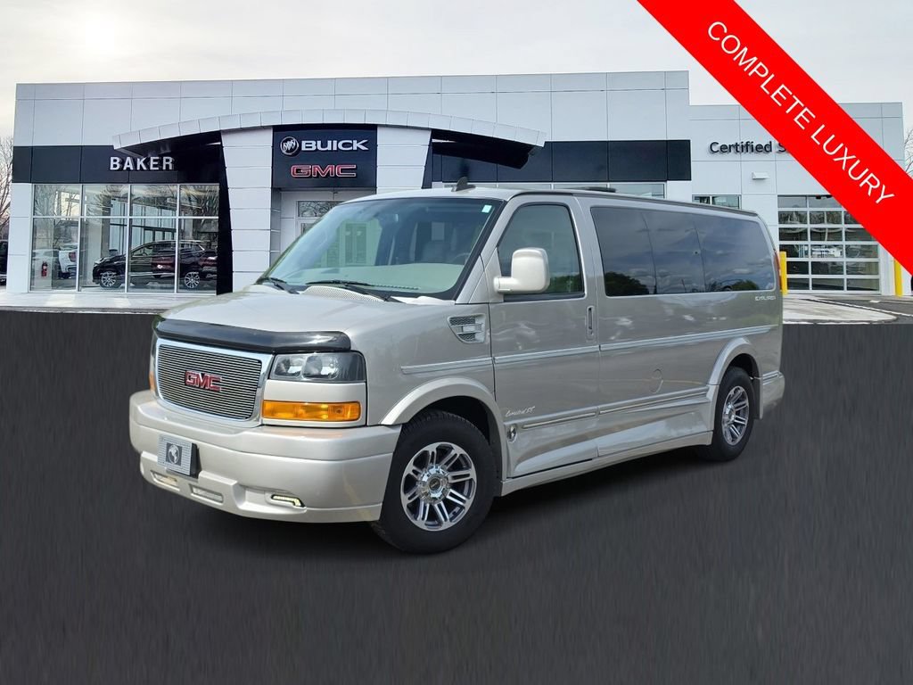 Used 2022 GMC Savana 2500 w/ Enhanced Convenience Package RWD image 1