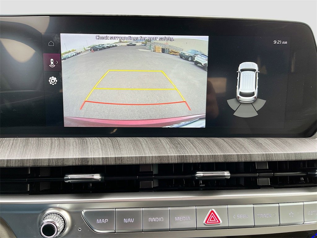 Used 2024 Kia Telluride EX w/ EX Captain's Chair Package image 14