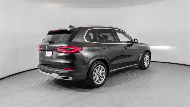 Used 2021 BMW X5 xDrive40i w/ Parking Assistance Package AWD/4WD image 6