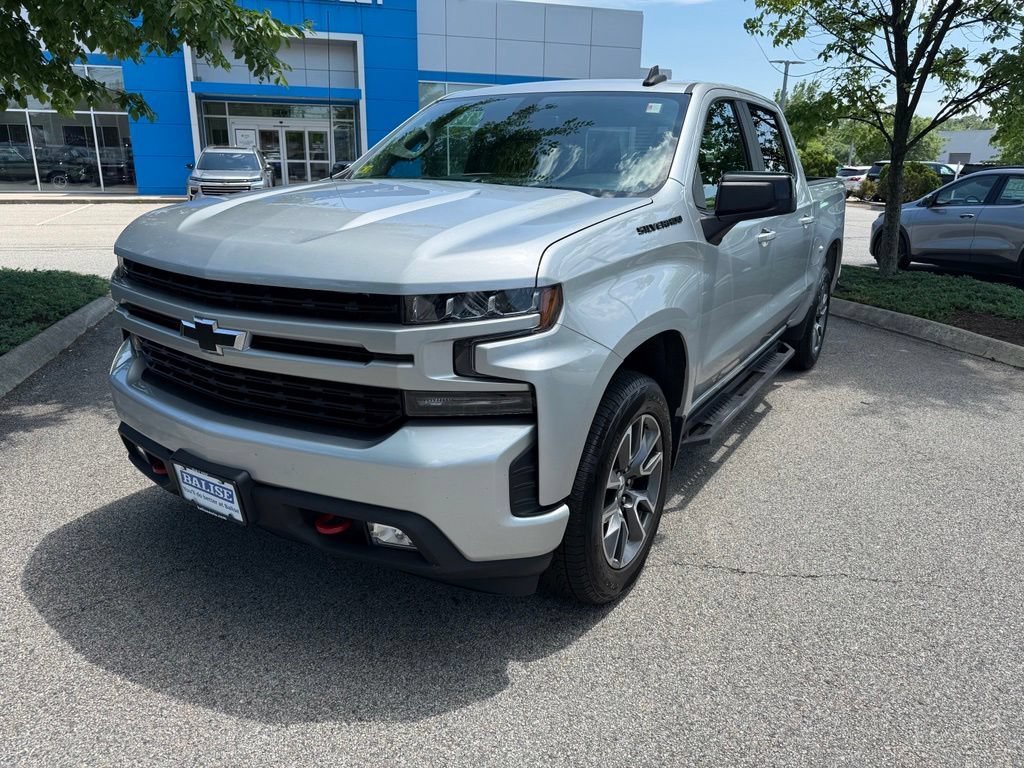 Used 2020 Chevrolet Silverado 1500 RST w/ RST Value Package AWD/4WD image 9