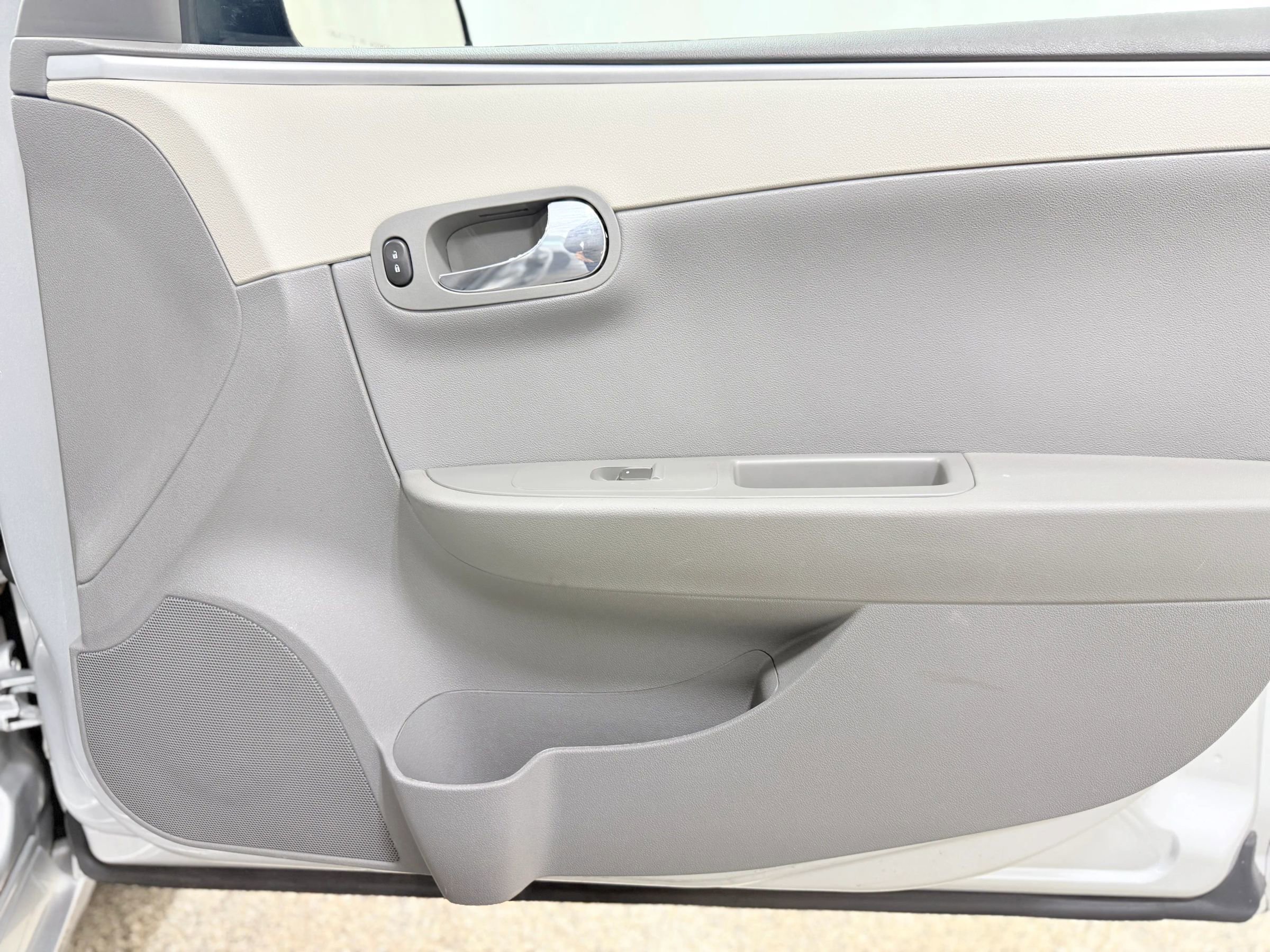 Used 2012 Chevrolet Malibu LS image 27