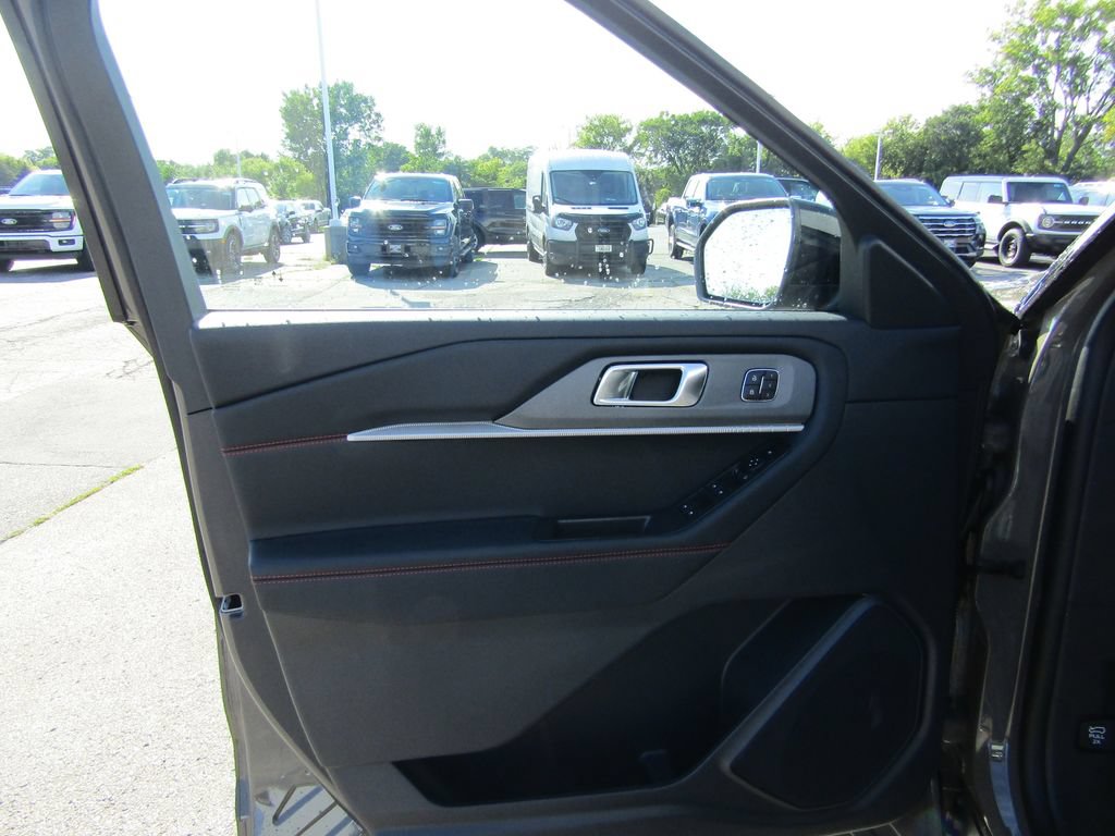 New 2027 Ford Explorer ST-Line w/ Premium Package AWD/4WD image 30