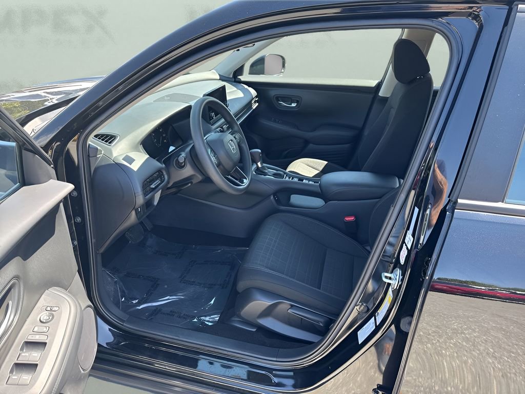 Used 2025 Honda HR-V LX image 7
