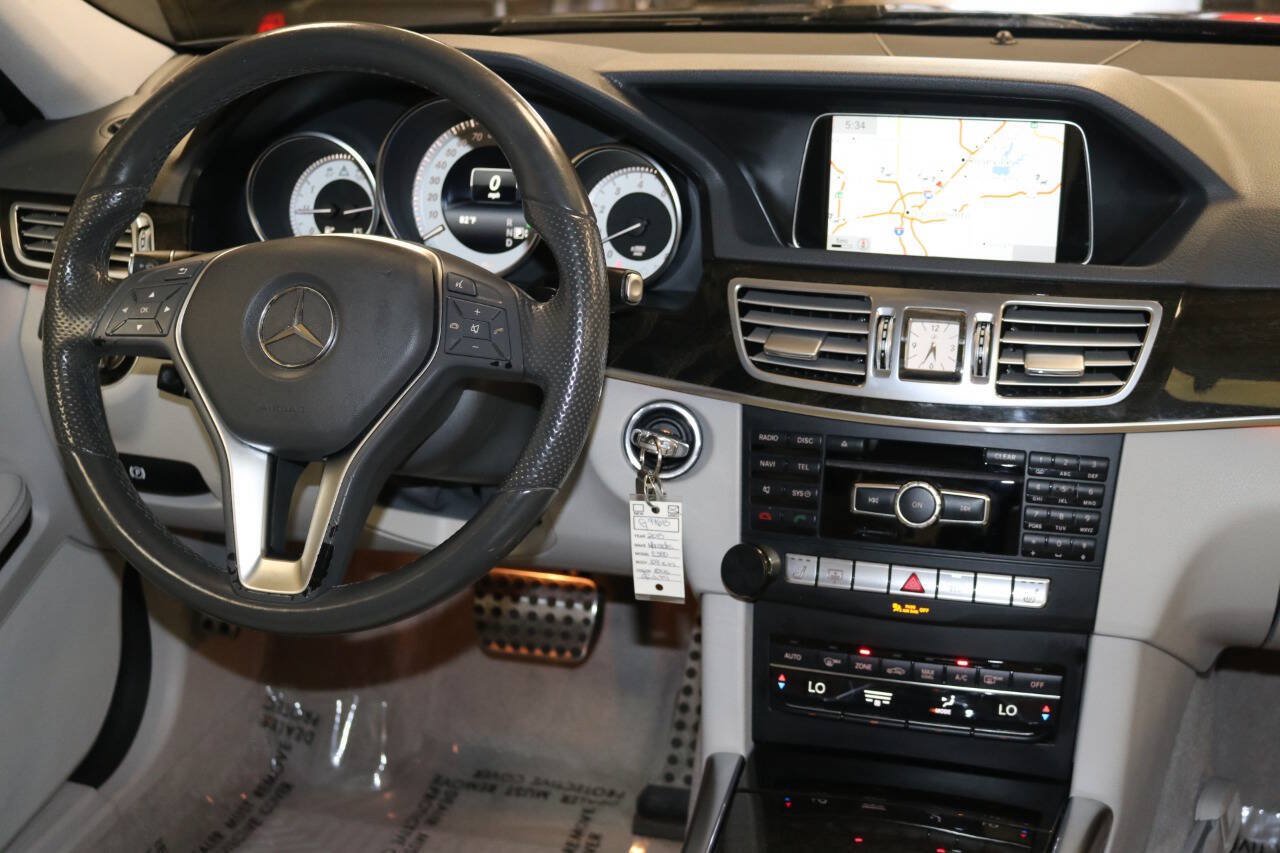 Used 2015 Mercedes-Benz E 350 Sedan image 21
