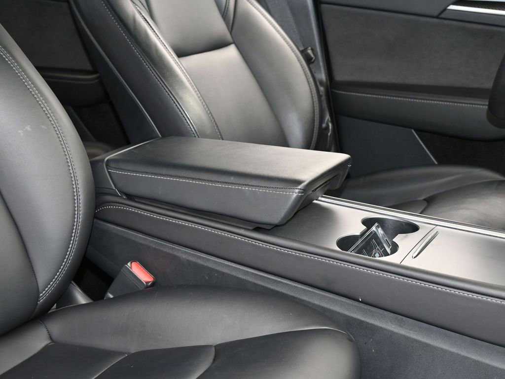 Used 2022 Tesla Model Y Performance image 39