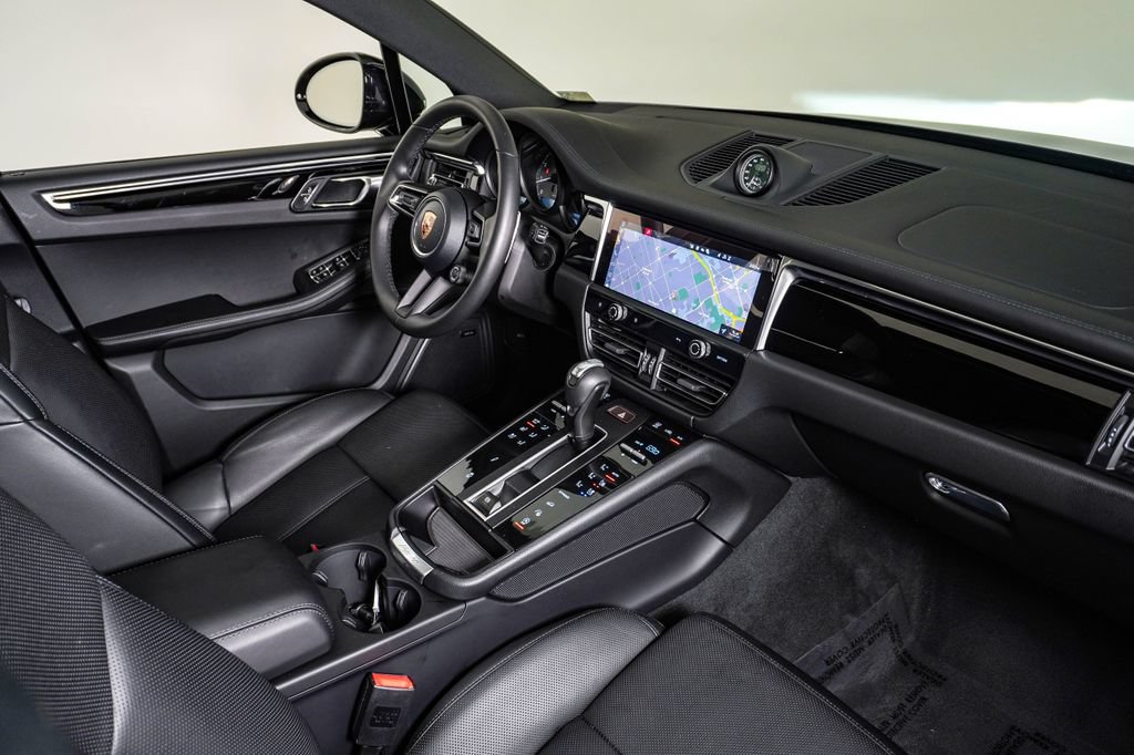 Certified 2026 Porsche Macan S AWD/4WD image 14