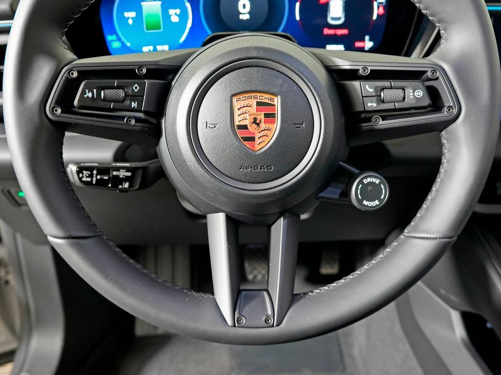 Certified 2026 Porsche Macan 4 Electric AWD/4WD image 23