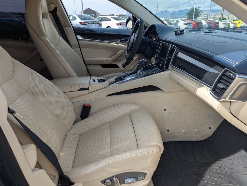 Used 2010 Porsche Panamera Turbo AWD/4WD image 37