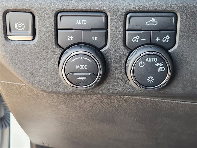 Used 2023 Chevrolet Silverado 1500 LT image 21