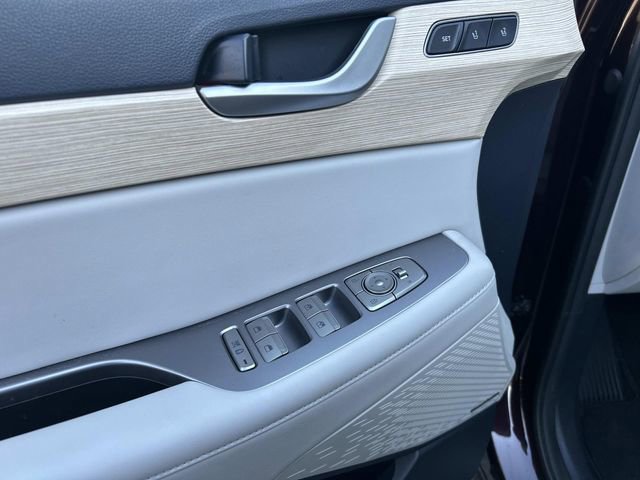 Used 2024 Hyundai Palisade Limited image 20