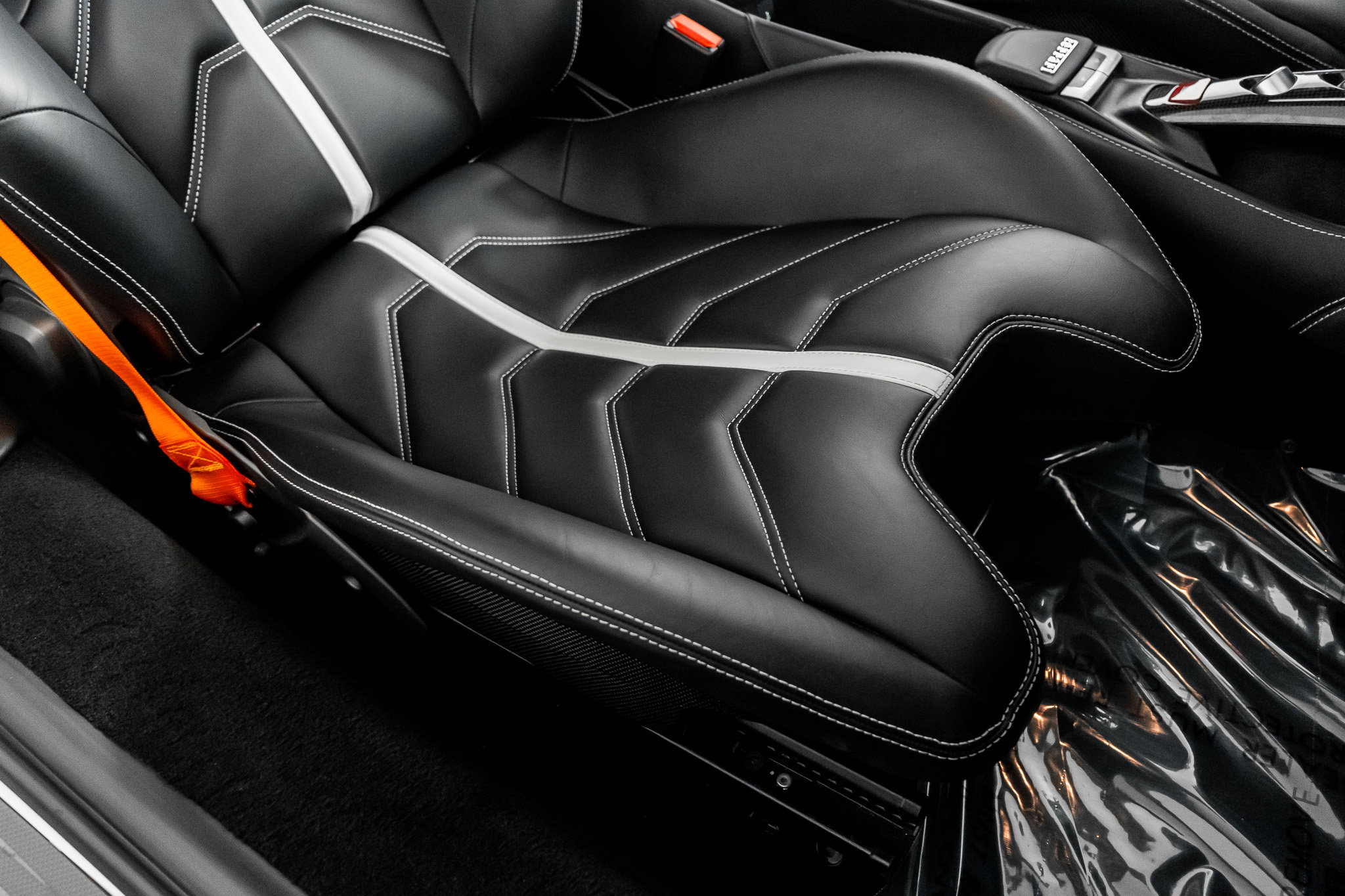 Used 2016 Ferrari 488 GTB image 35