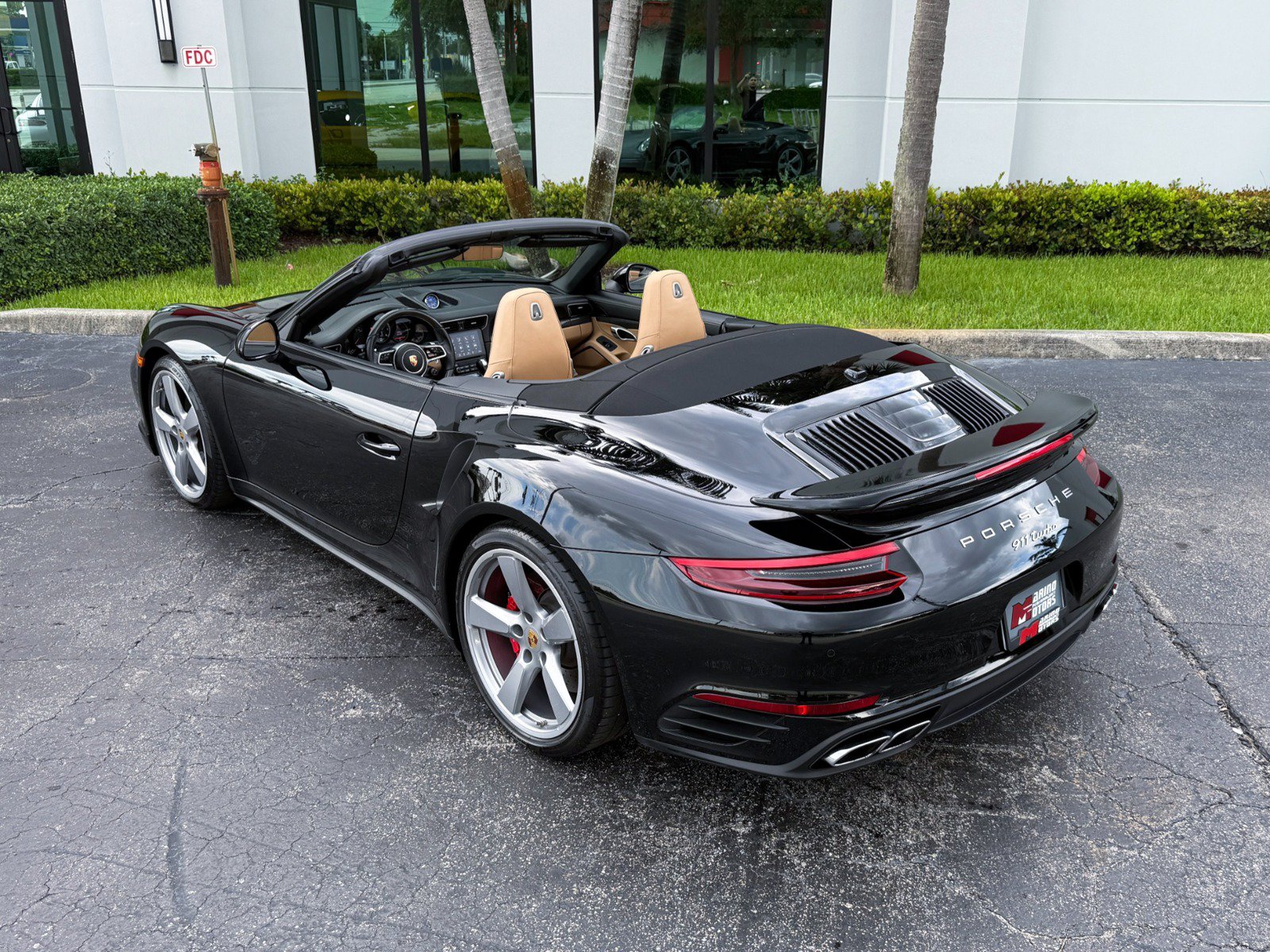 Used 2019 Porsche 911 4 Cabriolet AWD/4WD image 16